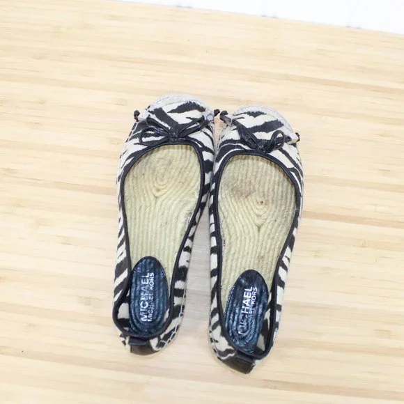 MICHAEL KORS Women's Black Zebra Print Espadrille Ballet Flats Shoes 8 - Picture 6 of 9